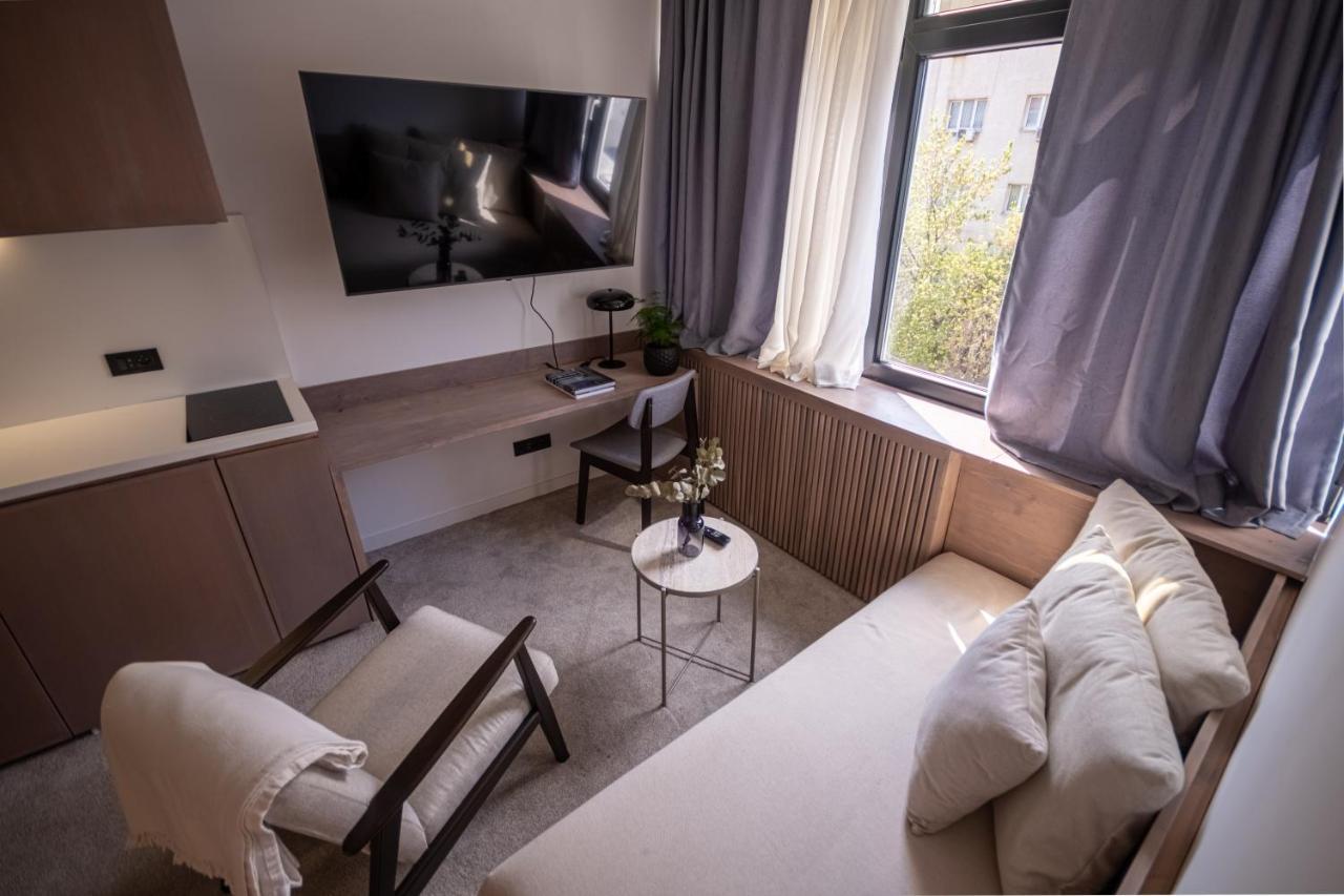 Bloom Suites Pristina Extérieur photo