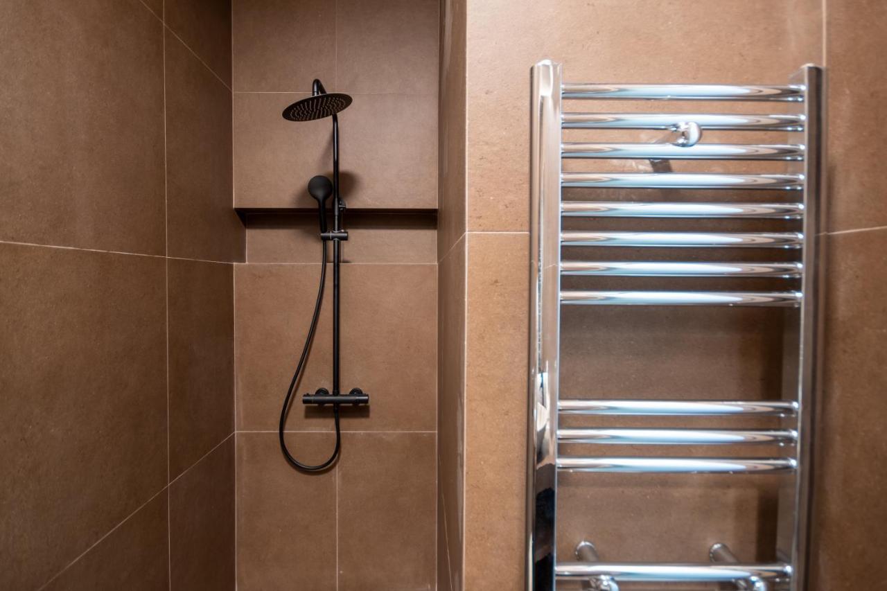 Bloom Suites Pristina Extérieur photo