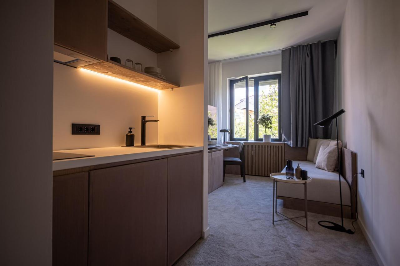 Bloom Suites Pristina Extérieur photo