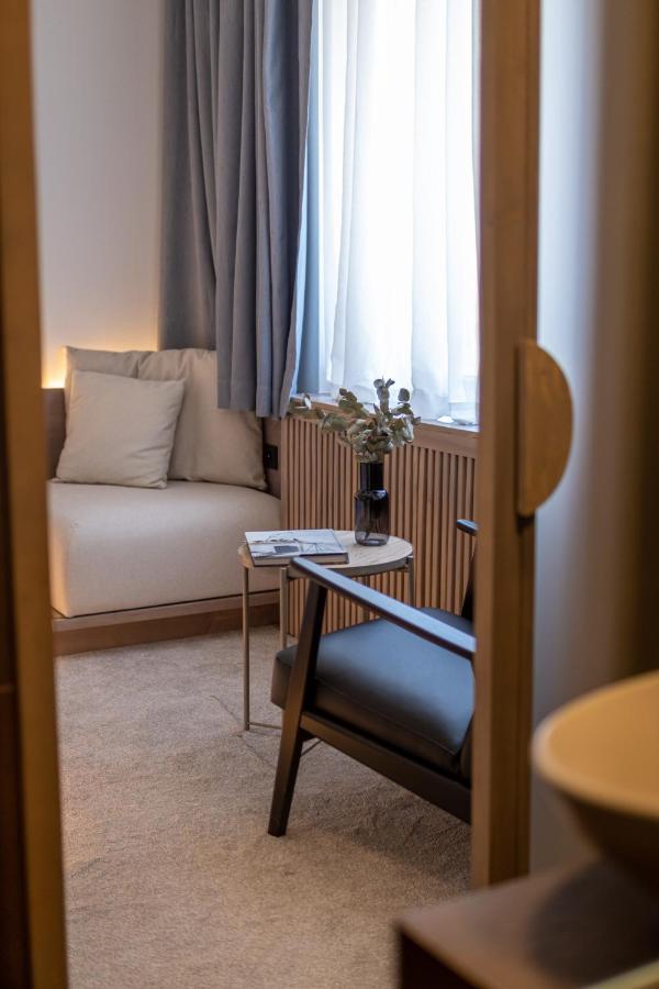 Bloom Suites Pristina Extérieur photo