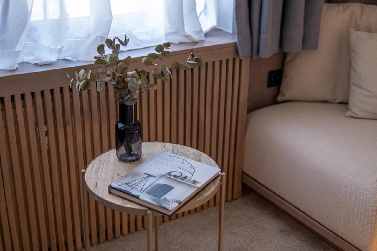 Bloom Suites Pristina Extérieur photo
