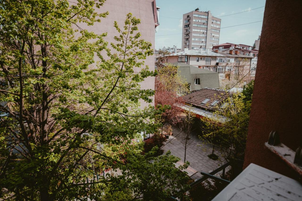 Bloom Suites Pristina Extérieur photo